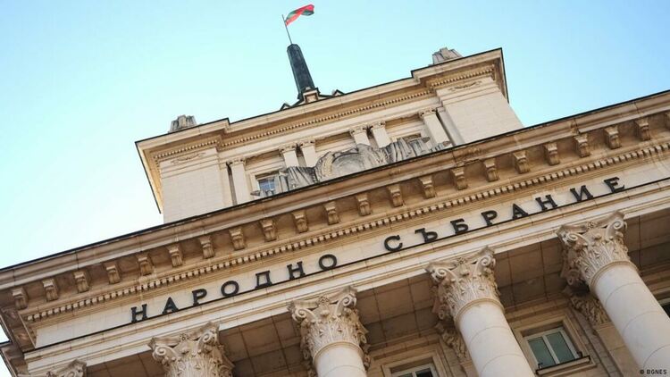 Бивши президенти и премиери - посредници за третия мандат?