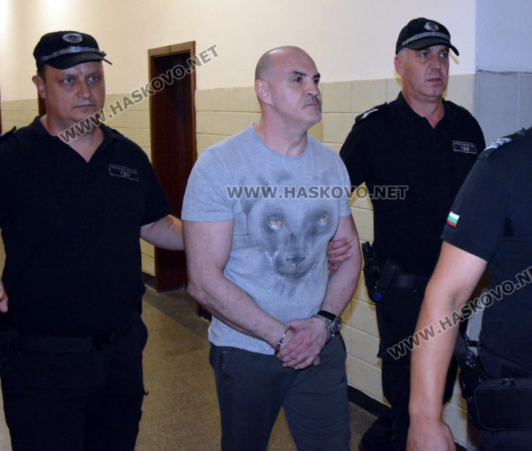 Обвиняем за 27 кг марихуана в Клокотница поиска свобода, но отложиха делото заради адвокат