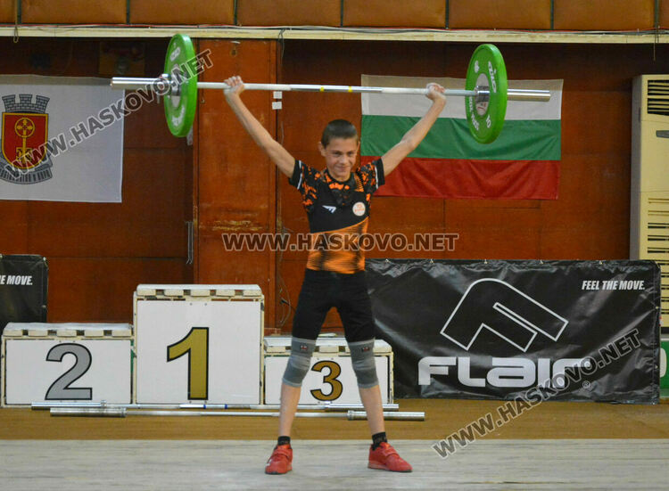 Започна Държавното първенство по вдигане на тежести