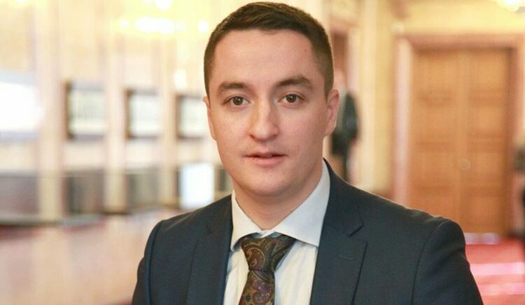 Божанков свърза Силви Кирилов с Ковачки, с “Мултигруп” и с “Барселонагейт”
