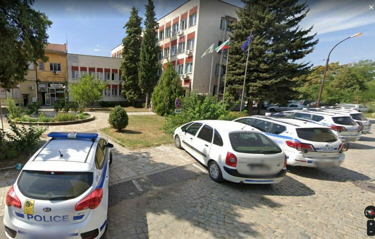 Полицай се простреля в Районното управление в Харманли