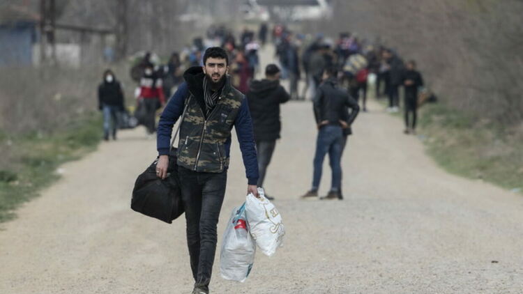 България е приела 290 мигранти, върнати от Германия, въпреки че Берлин е поискал й върне 8090, за които отговаряла, съобщи в. „Билд“