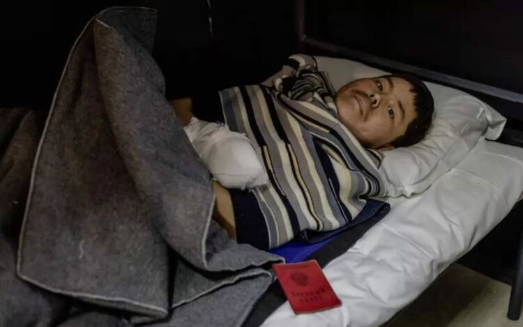 Украйна за първи път показа пленени севернокорейци