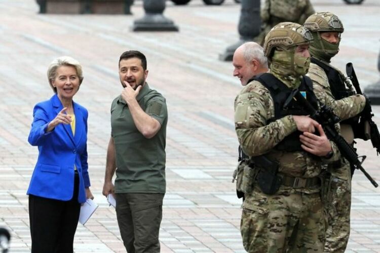 ЕС не успя да направи Европа тръмпоустойчива и сега е изправен пред унижение заради Украйна
