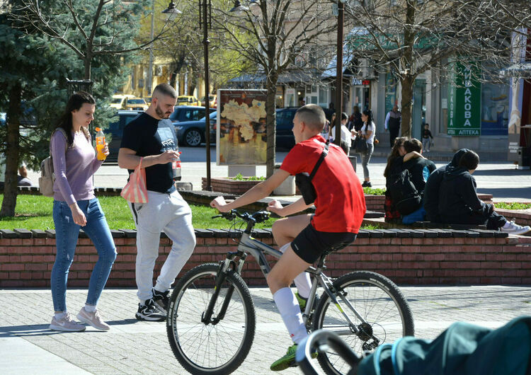Продължава затоплянето и във вторник, температурата стига 31 градуса