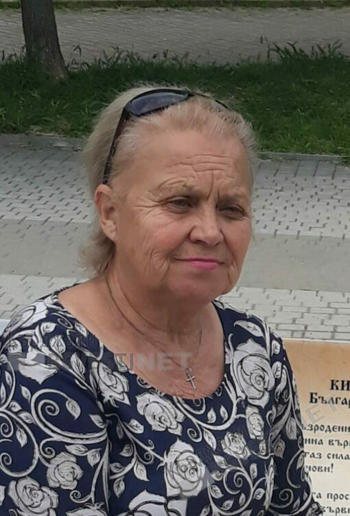 Мария Николова от Кърджали издаде първа стихосбирка за седемдесетгодишнината си