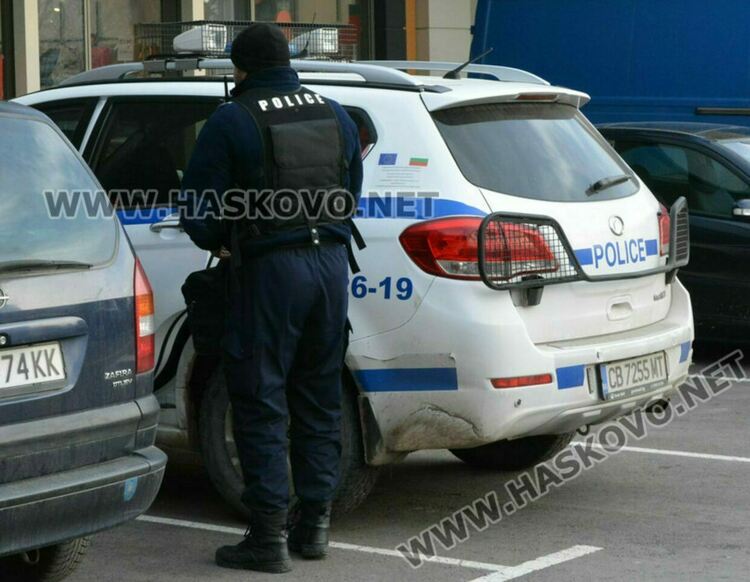 Тийнейджъри и младеж в ареста след кражби в Хасково и Димитровград