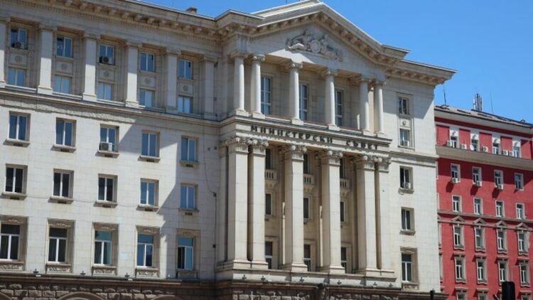Тристранката реши: По-високи пенсии от юли